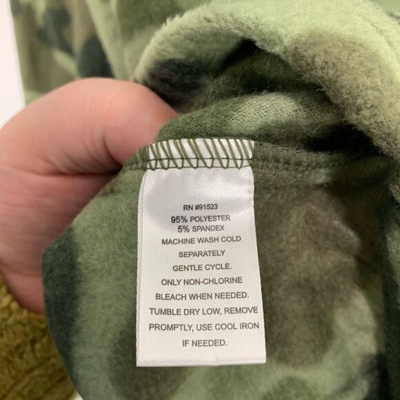 Derek Heart Green Camo Fleece Cowl Neck Sweater - Picture 8 of 8